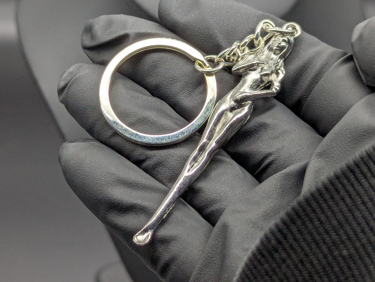 Chrome Silver Finished Alloy Retro Burlesque Risque Nudie Girl Spoon Keyring