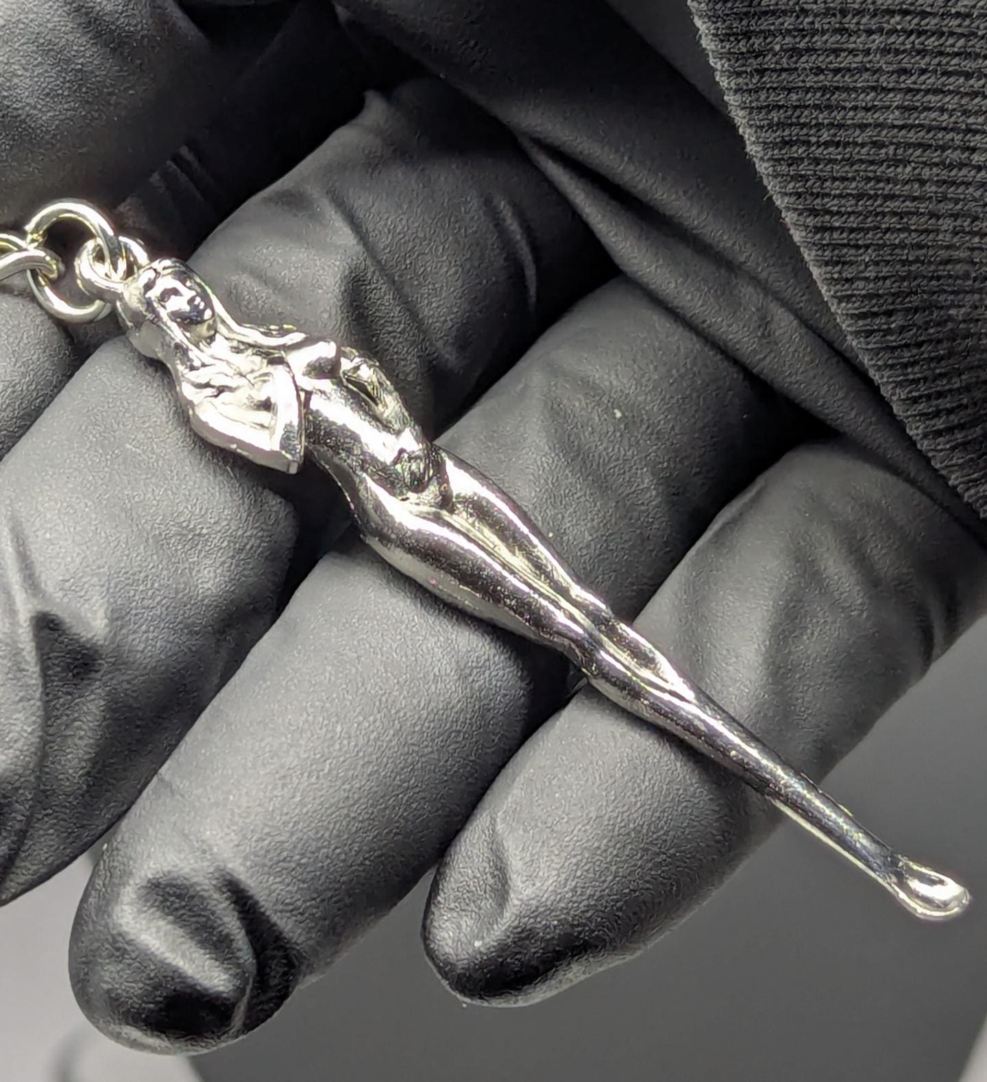 Chrome Silver Finished Alloy Retro Burlesque Risque Nudie Girl Spoon Keyring