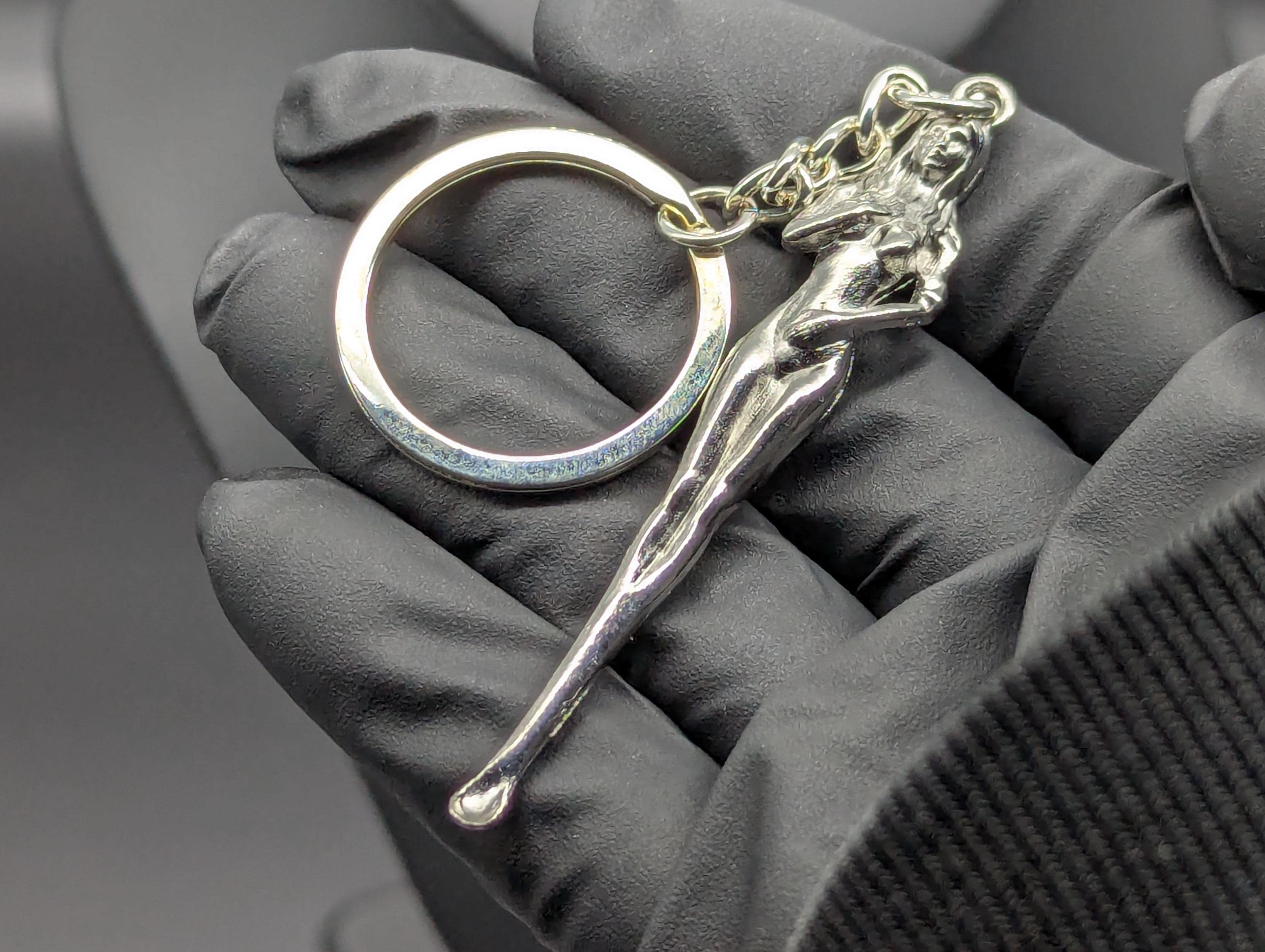 Chrome Silver Finished Alloy Retro Burlesque Risque Nudie Girl Spoon Keyring