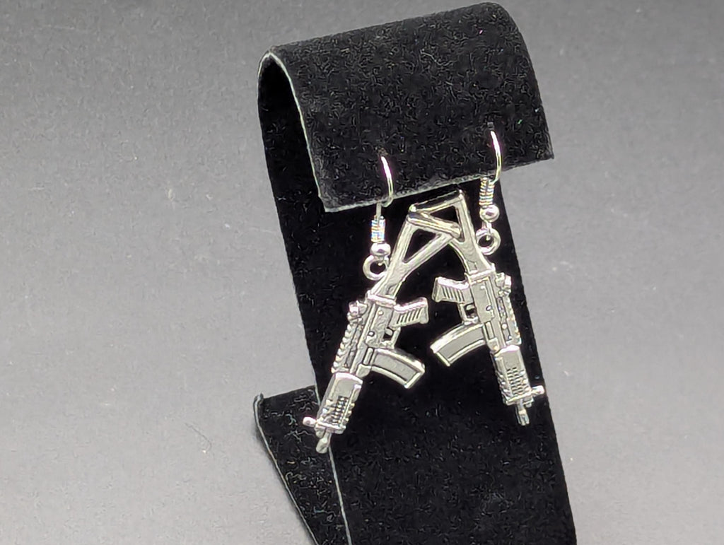 Rifle Style Silver Finish Dangling Earring Set