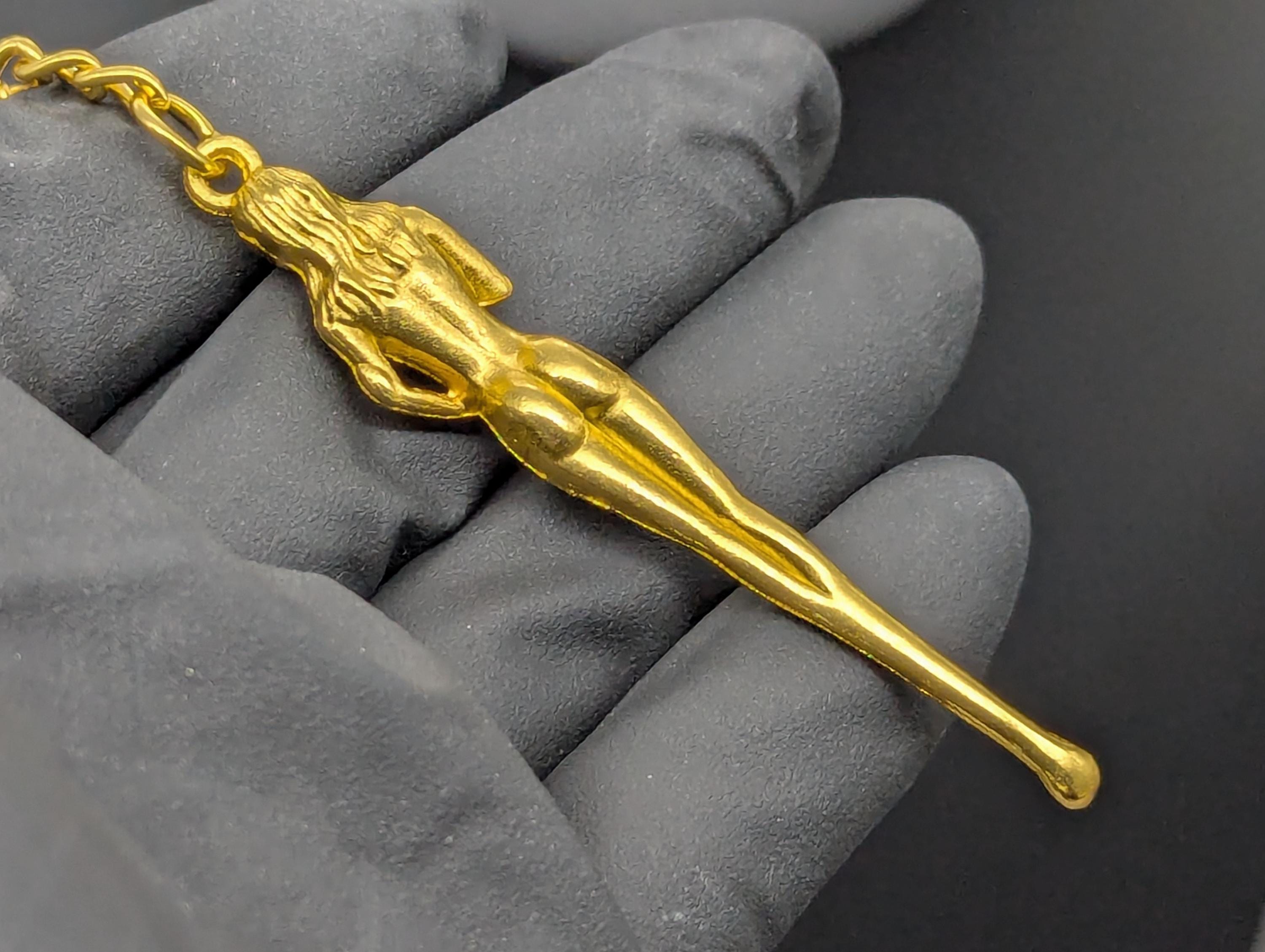 Gold Tone Retro Burlesque Risque Nudie Girl Spoon Keyring