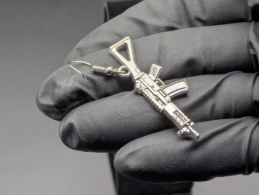 Rifle Style Silver Finish Dangling Earring Set