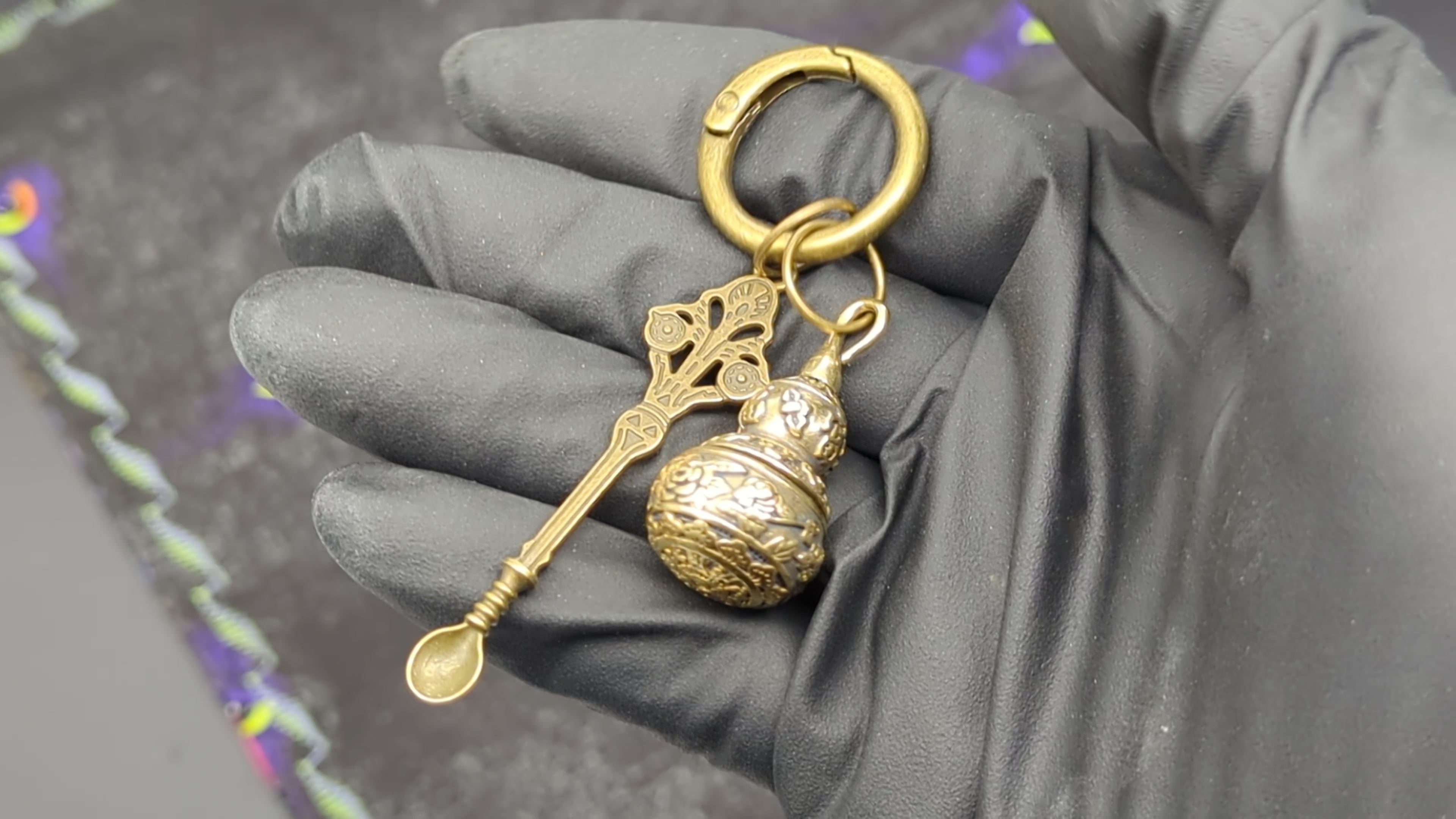 Magic Powder Victorian Spoon & Round Screw Top Jar EDC Rave Keyring